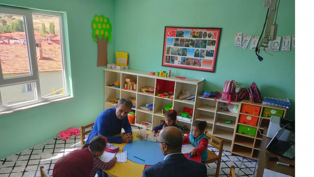 İlçe Milli Eğitim Müdürümüz Bilal ŞEN, Şube Müdürümüz Nuri CEYHAN ile birlikte Göncek İlkokulu/Anaokulunu ve Örencik İlkokulunu Ziyaret Etti
