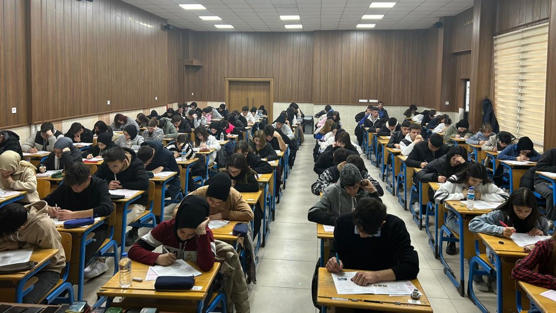 İlçe Geneli 11. Sınıflar 2. TYT Deneme Sınavı Yapıldı.